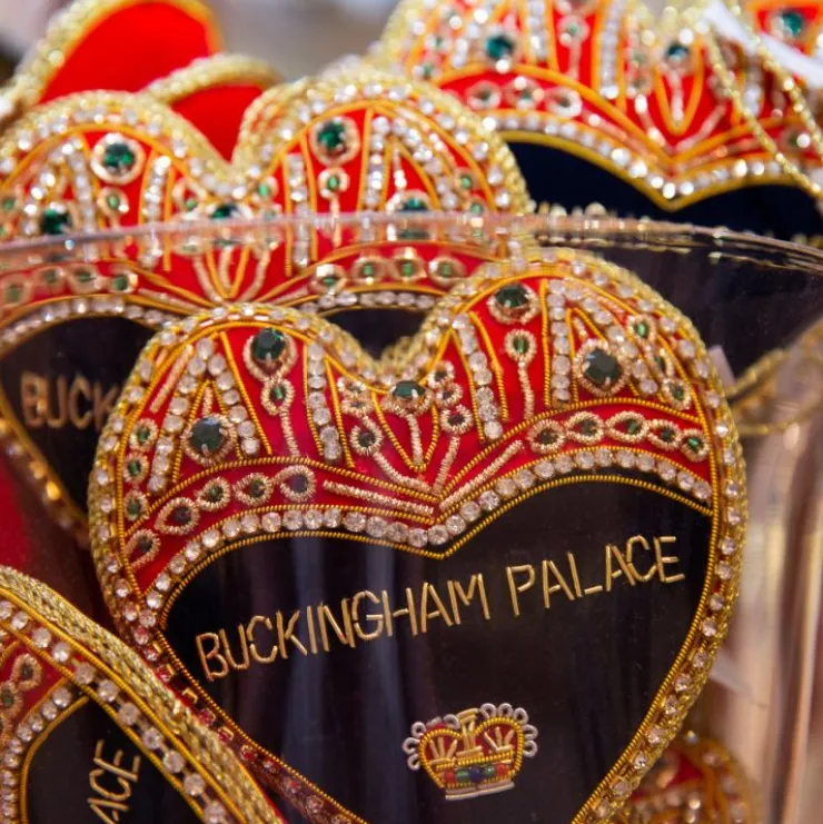 buckingham_palace_navy_and_red_heart_decoration_1.webp Fashion Buckingham Palace Navy And Red Heart Decoration Decorations
