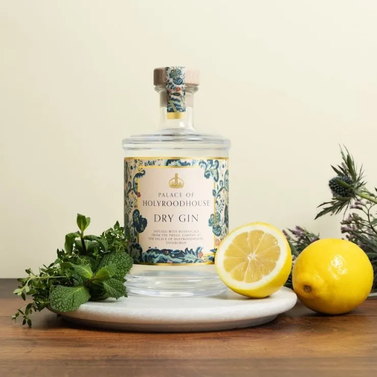 palace_of_holyroodhouse_dry_gin_3.webp Clearance Palace Of Holyroodhouse Dry Gin Wine & Spirits