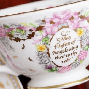 Clearance Queen Elizabeth Ii Commemorative Teacup And Saucer Cups & Saucers