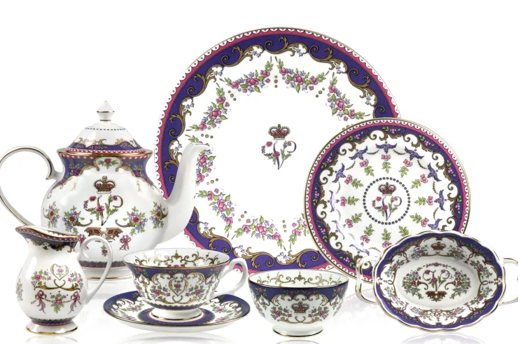queen_victoria_teacup_and_saucer_2.webp Cheap Queen Victoria Teacup And Saucer Afternoon Tea