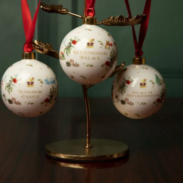 windsor_castle_fine_bone_china_bauble_3.webp Cheap Windsor Castle Fine Bone China Bauble Decorations